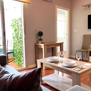 https://centro-historico-de-malaga-a-tan-solo-50m-de-casa-natal.1costadelsol.com