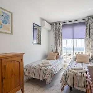 https://casa-carolina-holiday-rental-nerja.1costadelsol.com